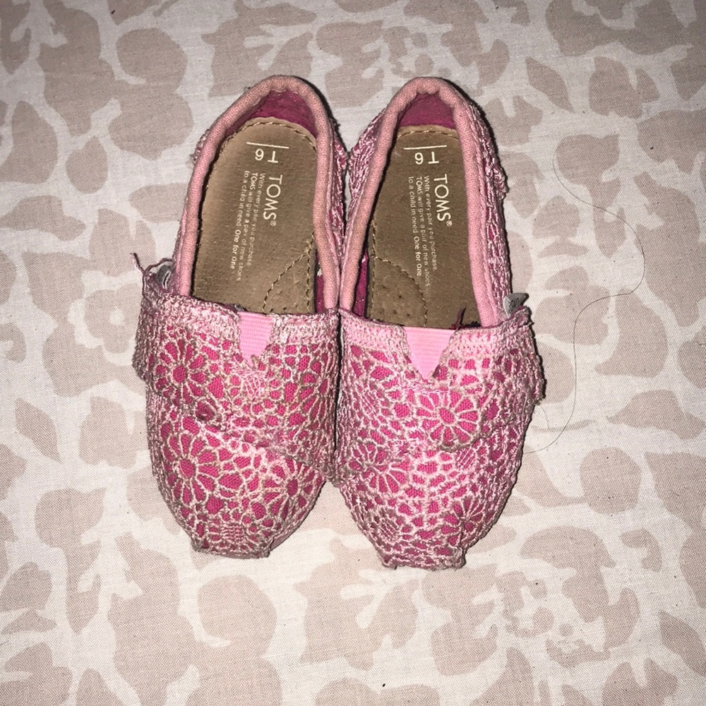 Toms Toddler size 6 - Picture 2 of 6
